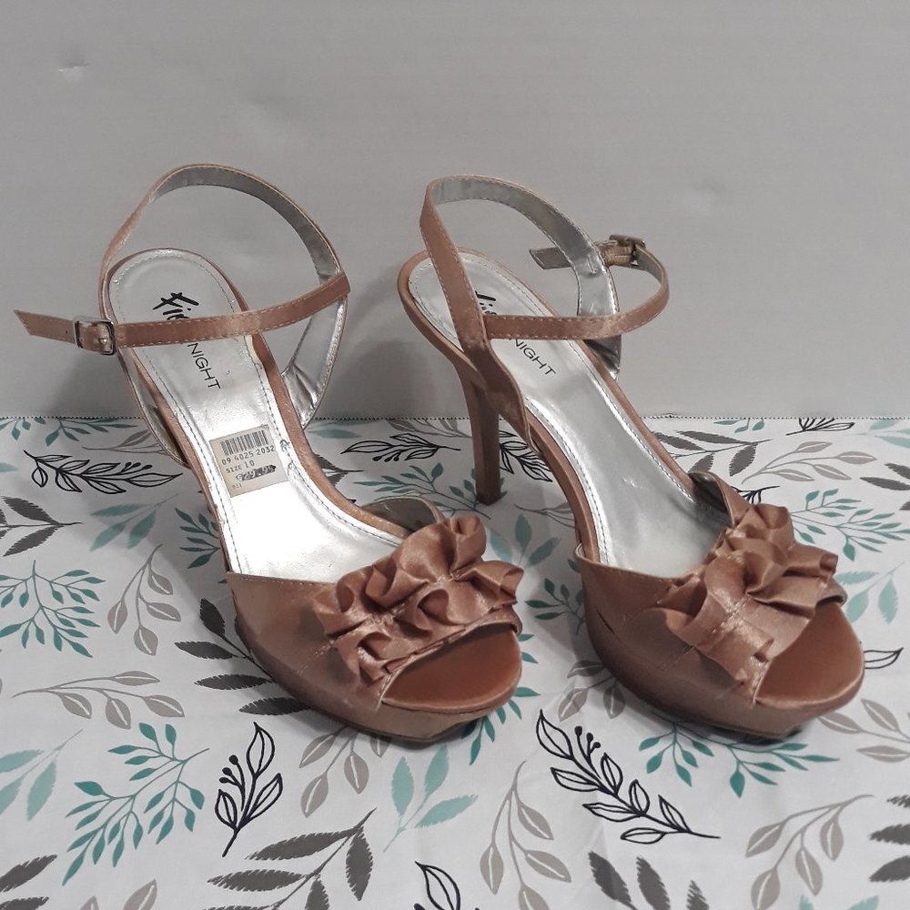 Elegant Women's Ruffle Peep-Toe Heels in Rose Gold